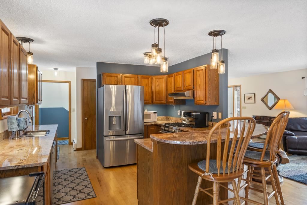 877 Woodview Drive