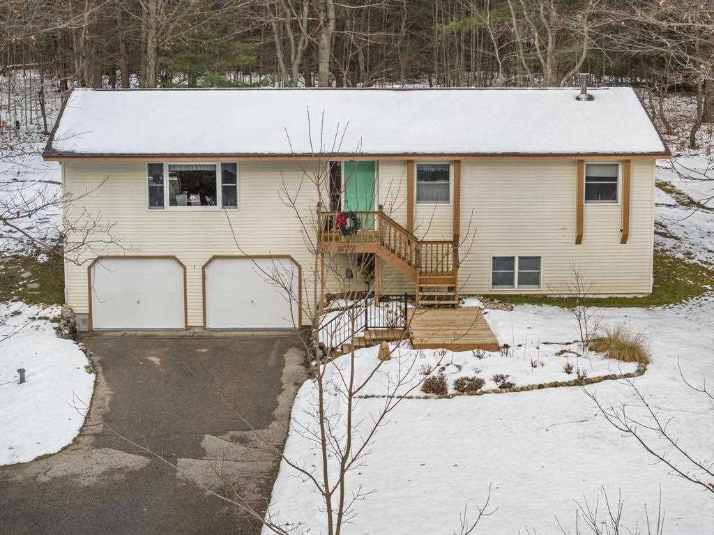 877 Woodview Drive