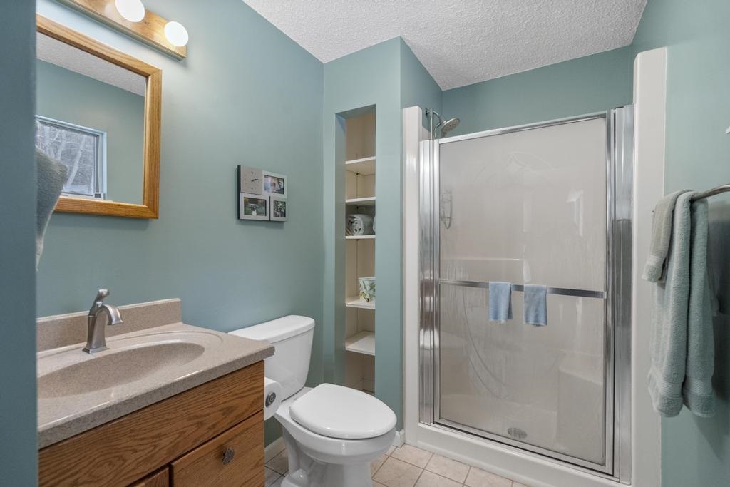 877 Woodview Drive