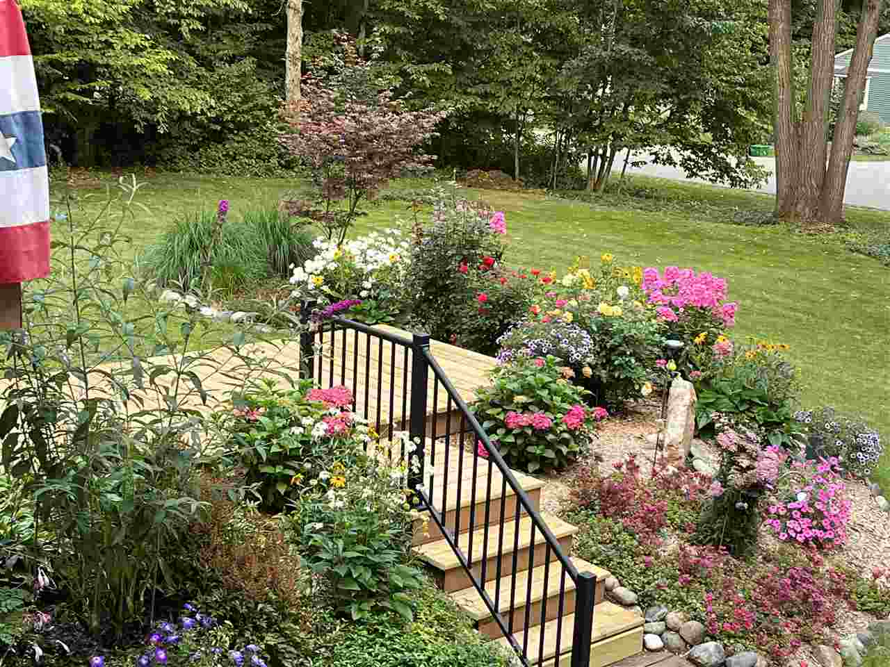 877 Woodview Drive