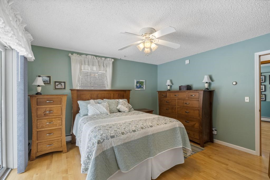 877 Woodview Drive