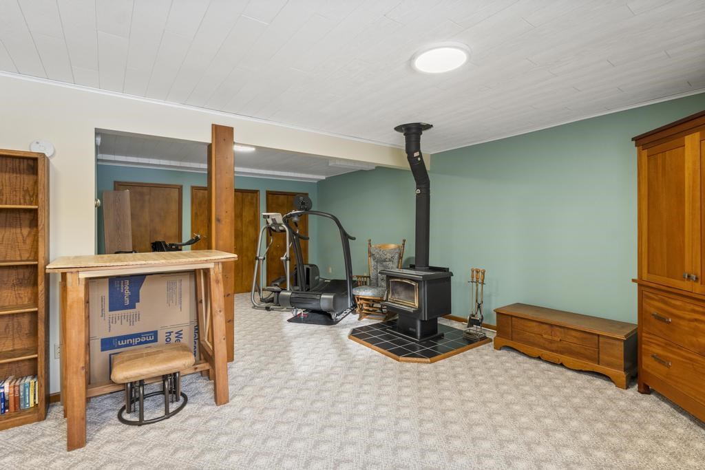 877 Woodview Drive
