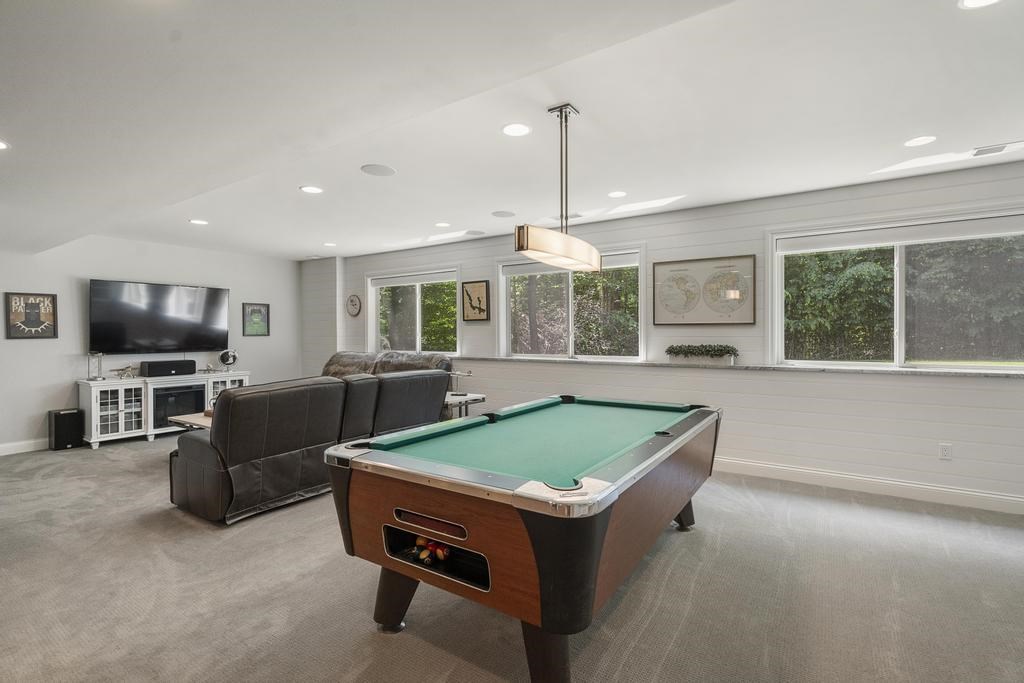 2632 Woodside Drive