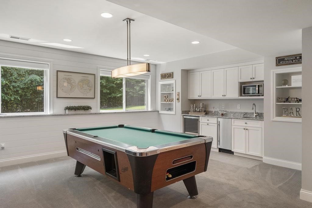 2632 Woodside Drive