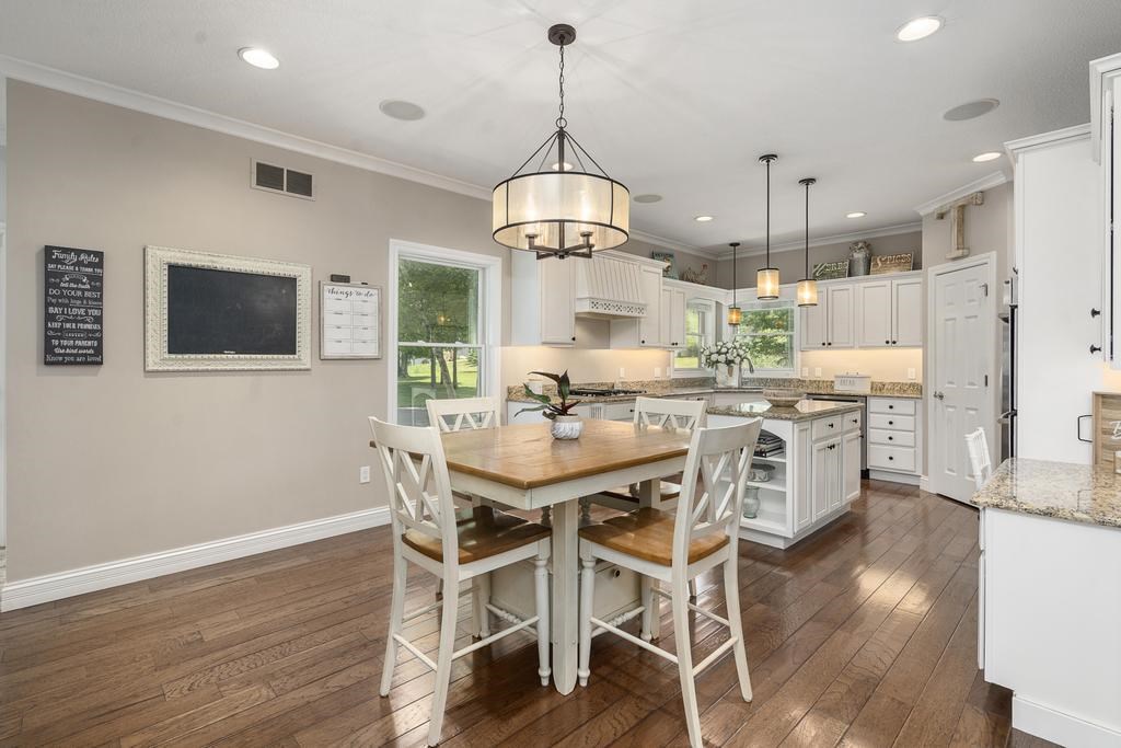 2632 Woodside Drive