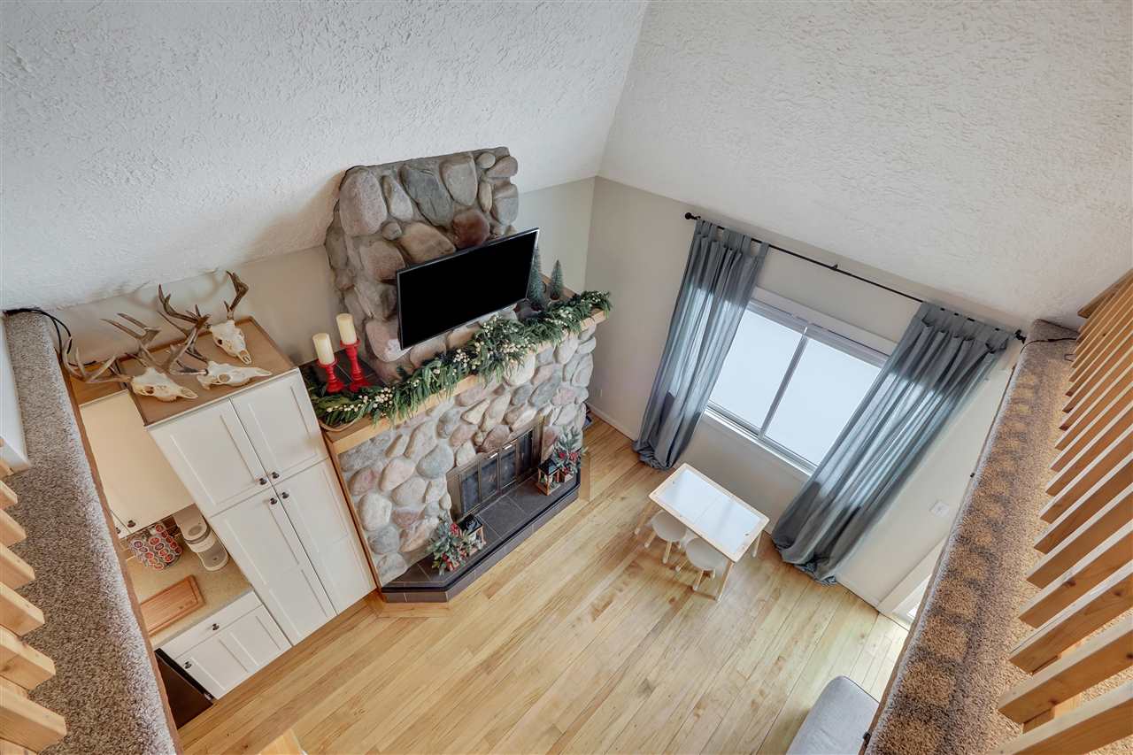 3353 Hill View