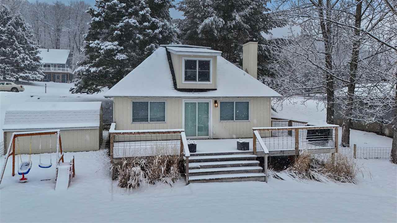 3353 Hill View