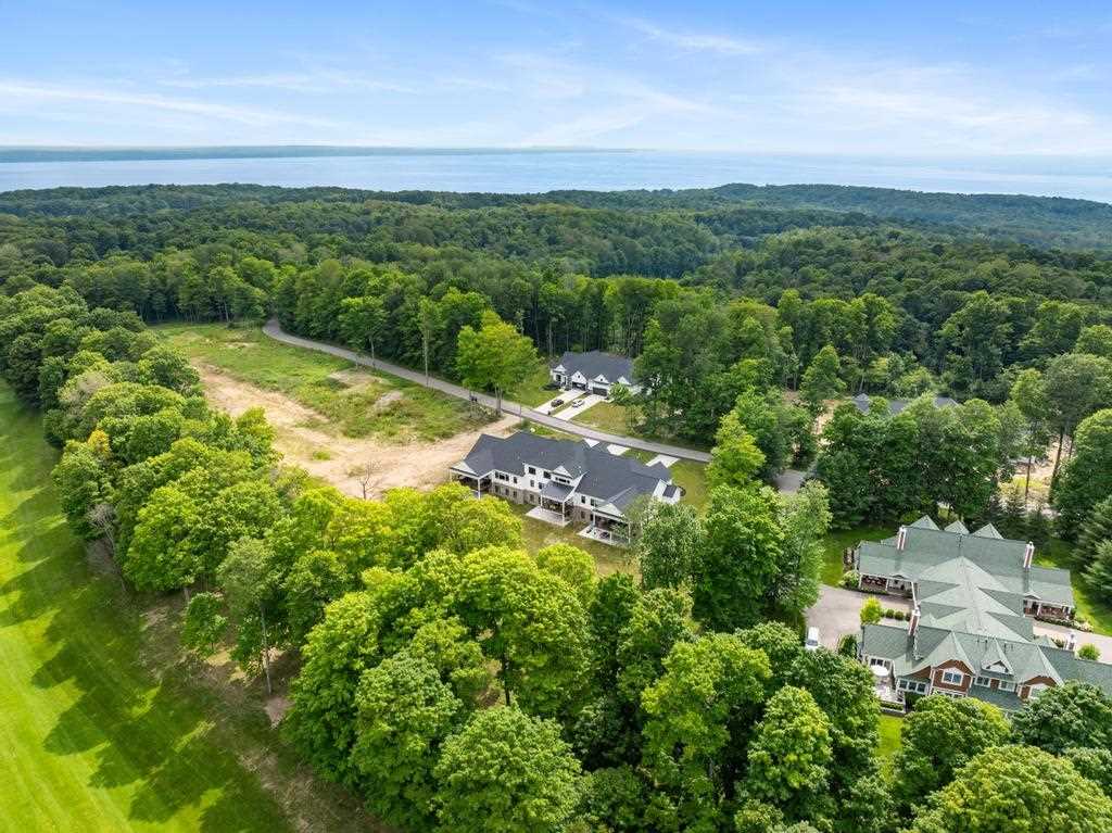 804 Fairways Drive Unit: 2