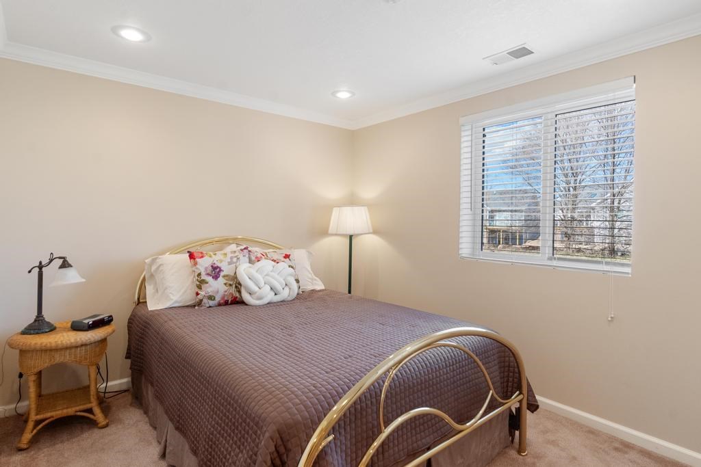 1502 Castle Drive Unit: 36