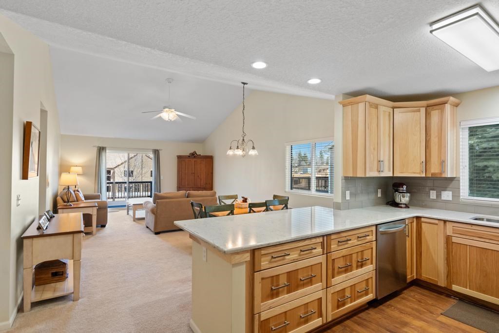 1502 Castle Drive Unit: 36