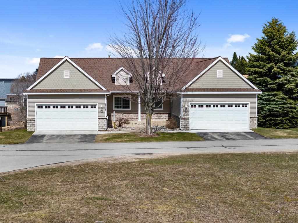1502 Castle Drive Unit: 36
