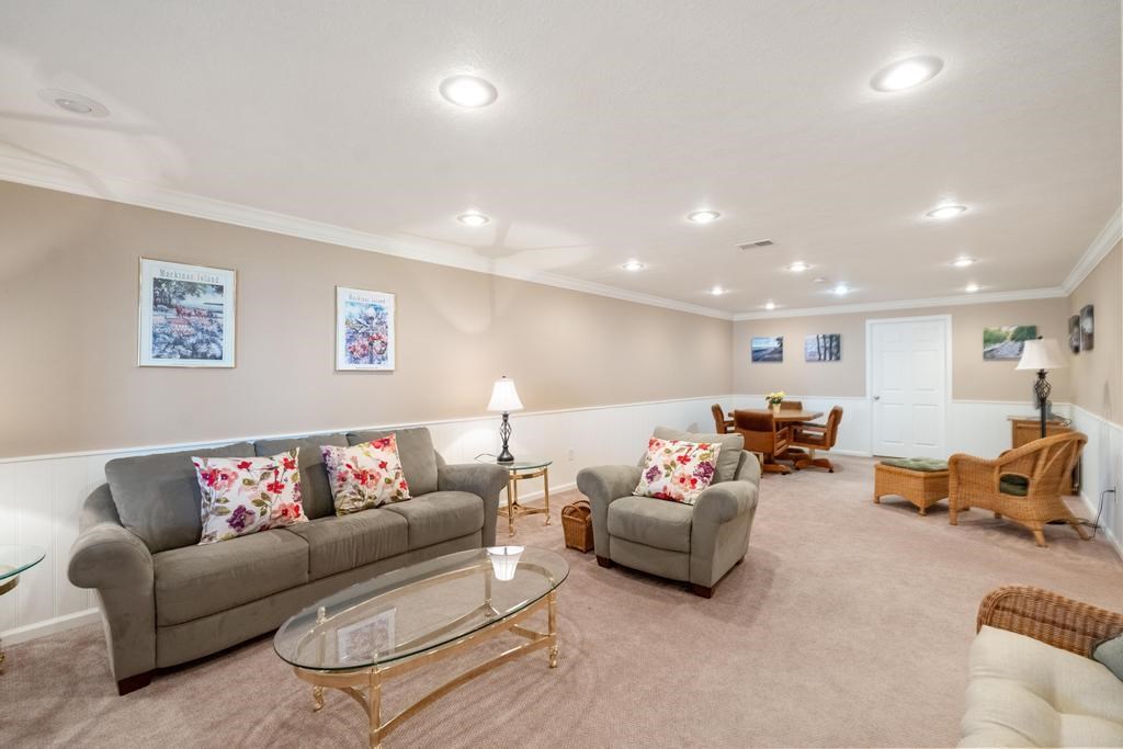 1502 Castle Drive Unit: 36