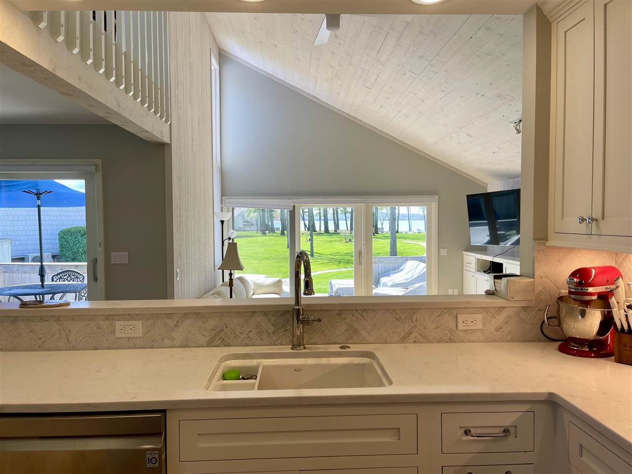 1071 Beach Road Unit: 24