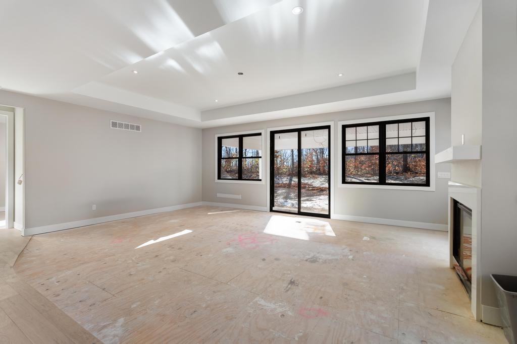 811 Fairways Drive Unit: 16