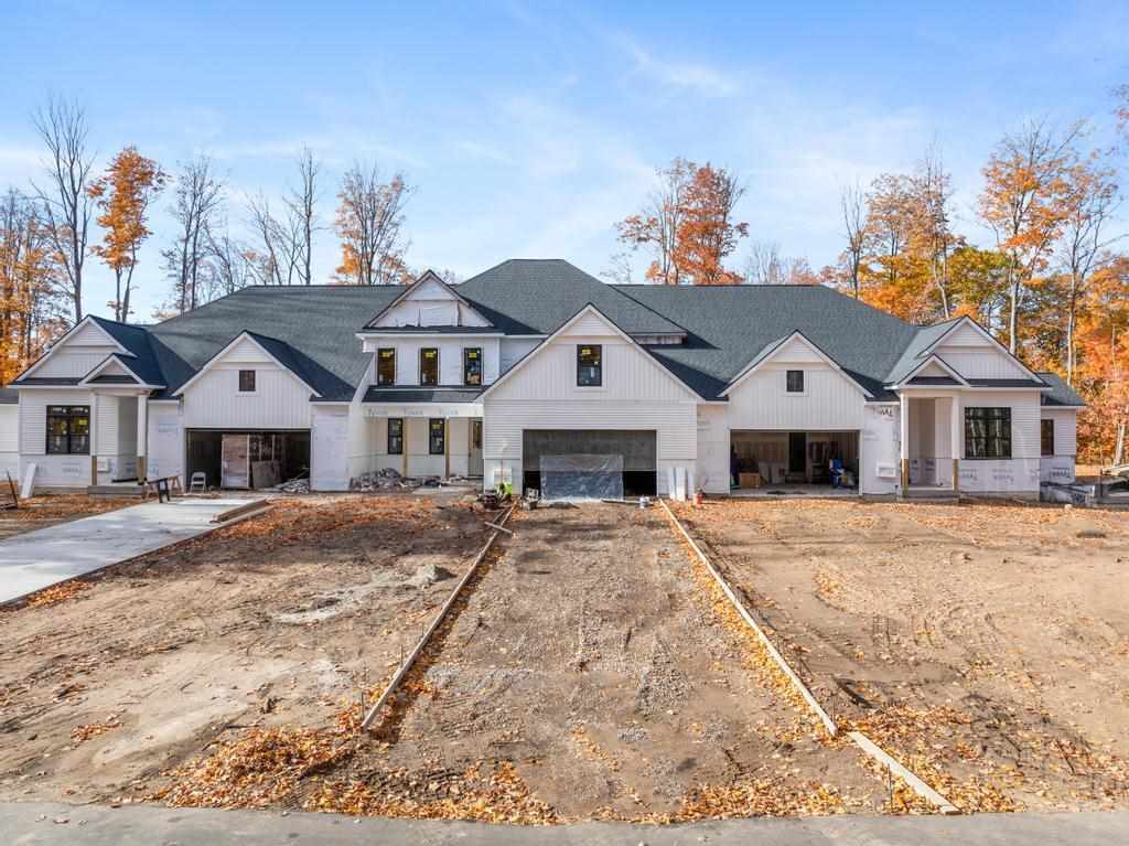 811 Fairways Drive Unit: 16