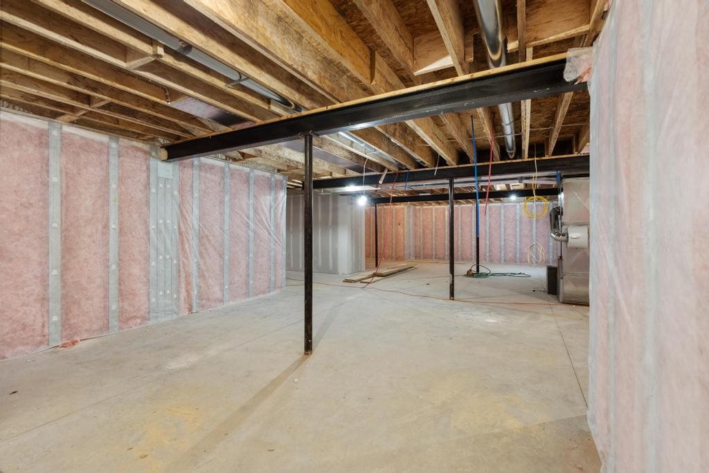 811 Fairways Drive Unit: 16