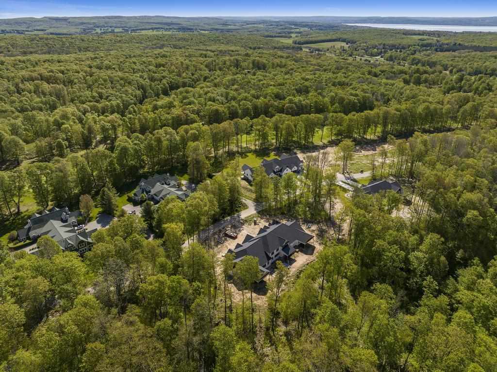 811 Fairways Drive Unit: 16