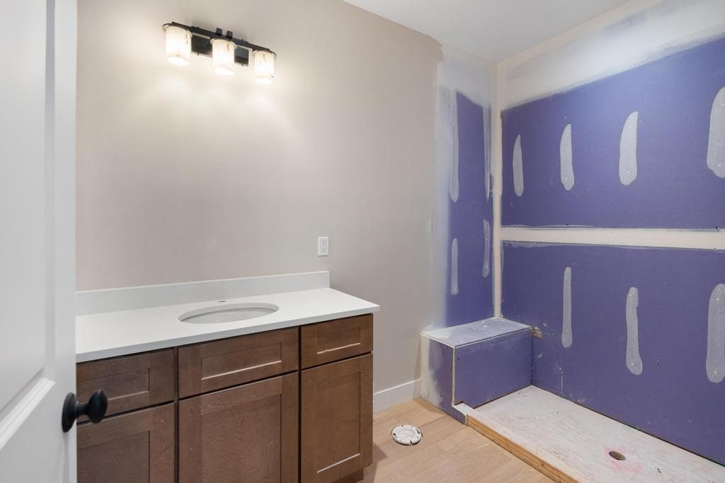 811 Fairways Drive Unit: 16