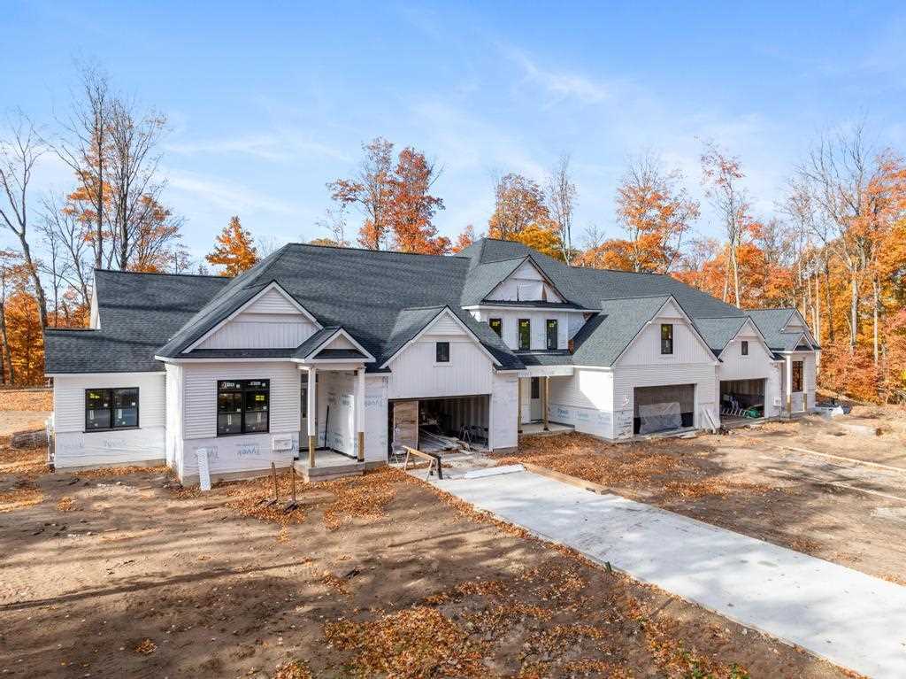 811 Fairways Drive Unit: 16