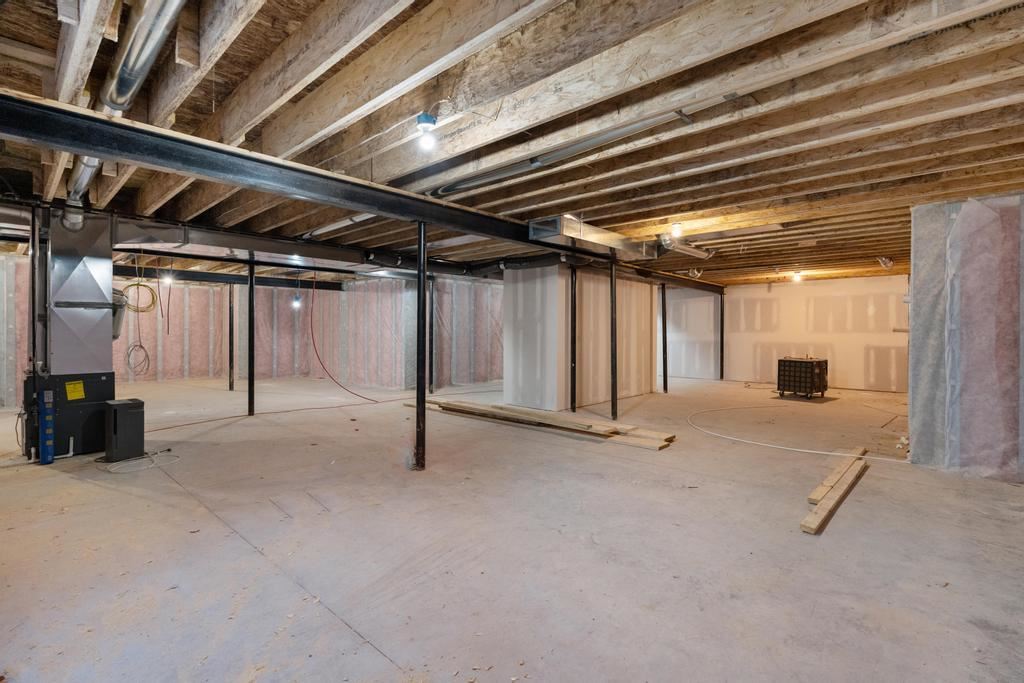811 Fairways Drive Unit: 16
