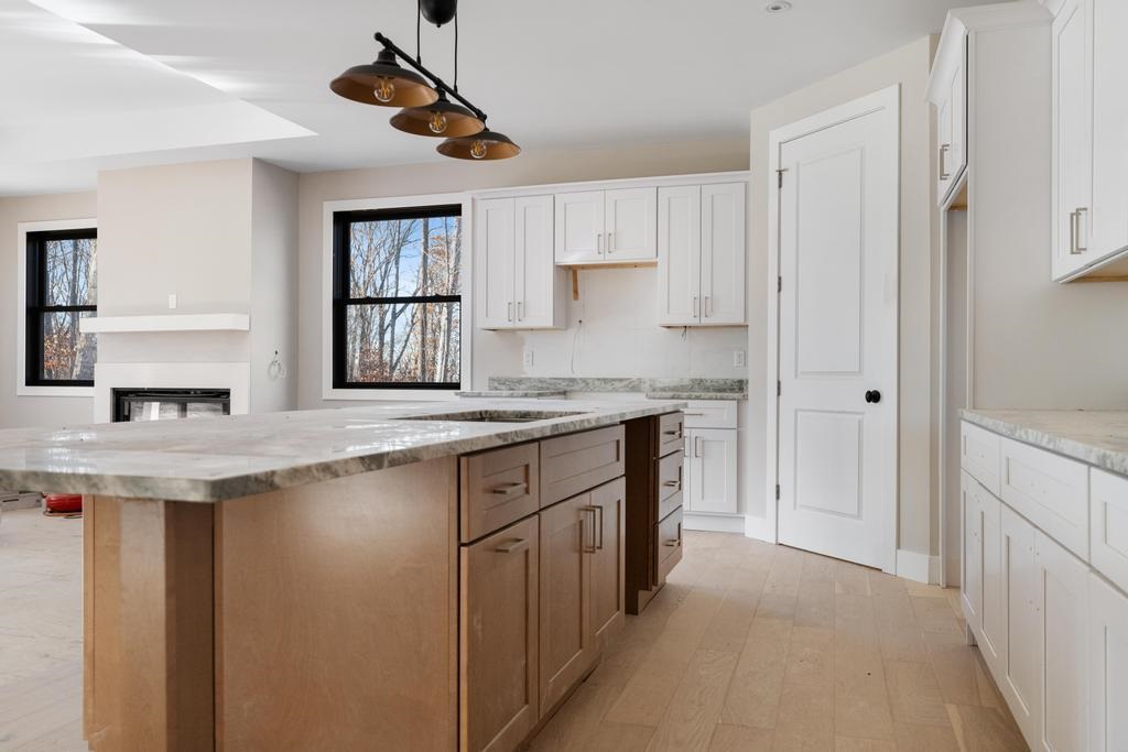 811 Fairways Drive Unit: 16