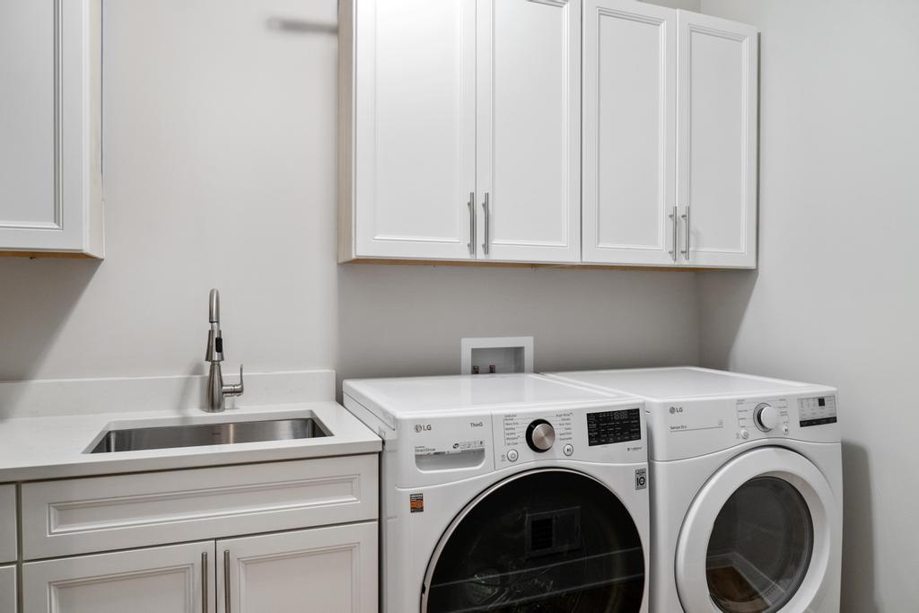 811 Fairways Drive Unit: 16