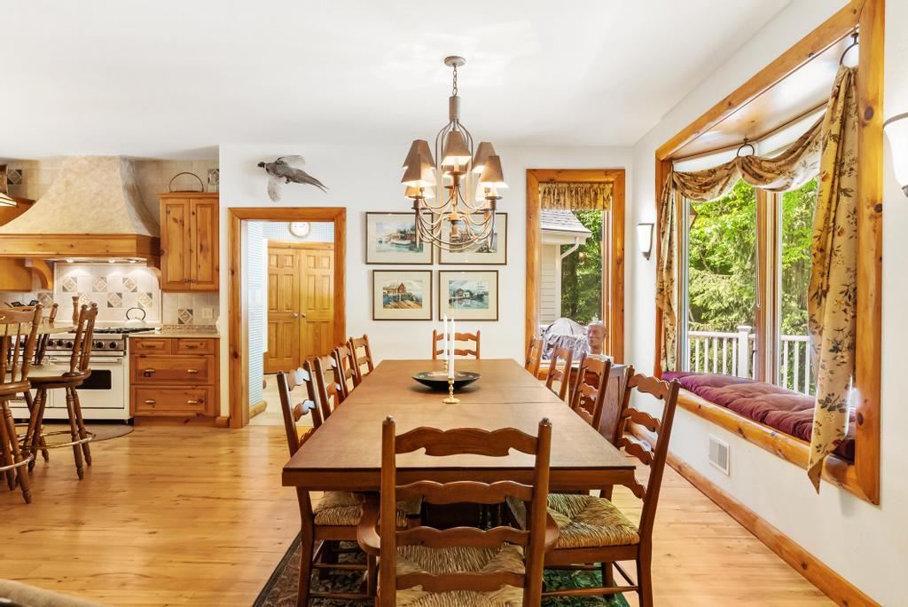 3264 Greenbriar