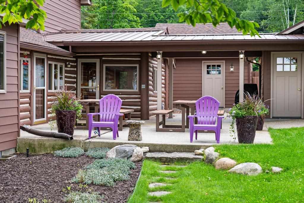 9669 Trails End Road