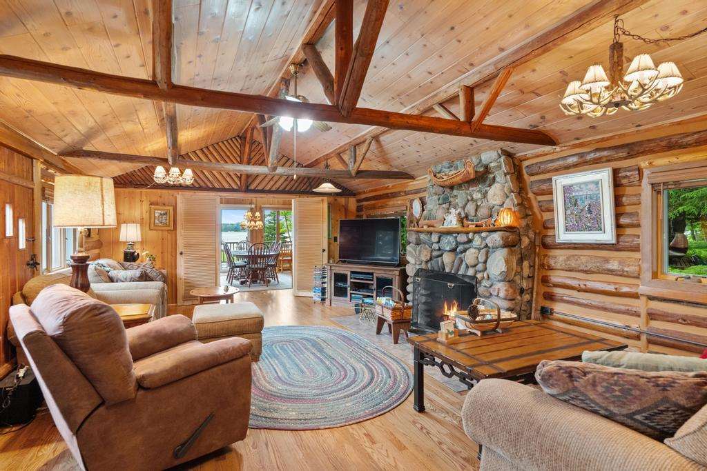 9669 Trails End Road