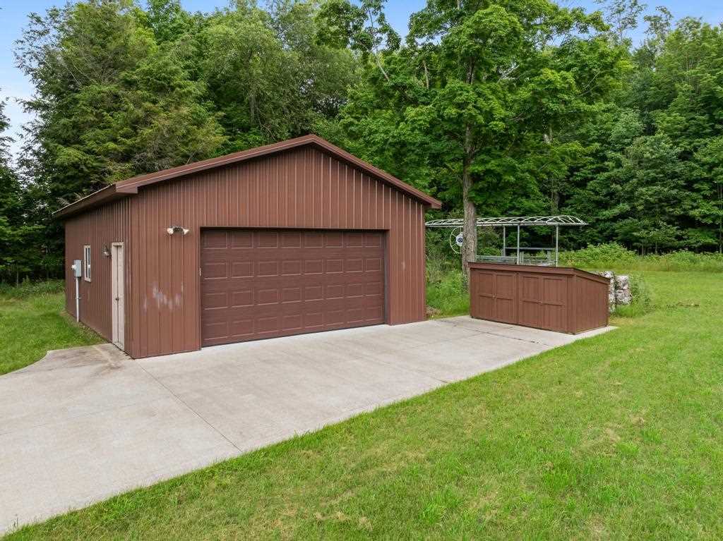 9669 Trails End Road