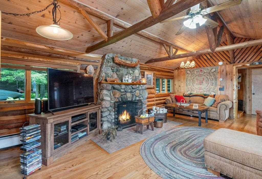 9669 Trails End Road