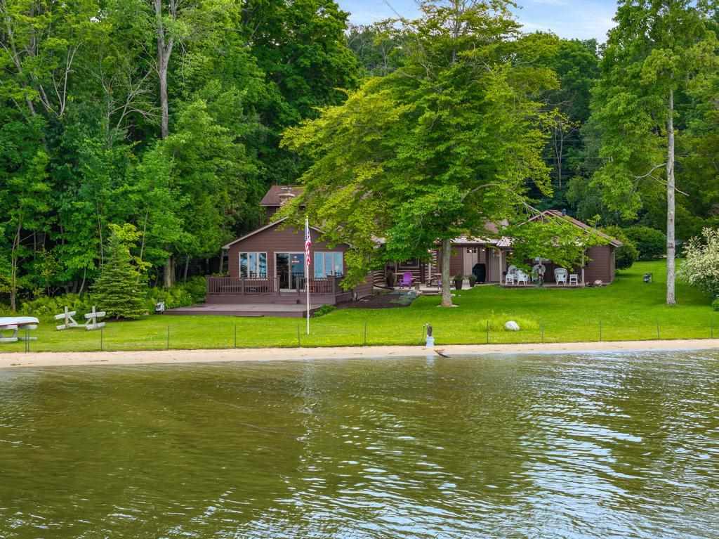 9669 Trails End Road