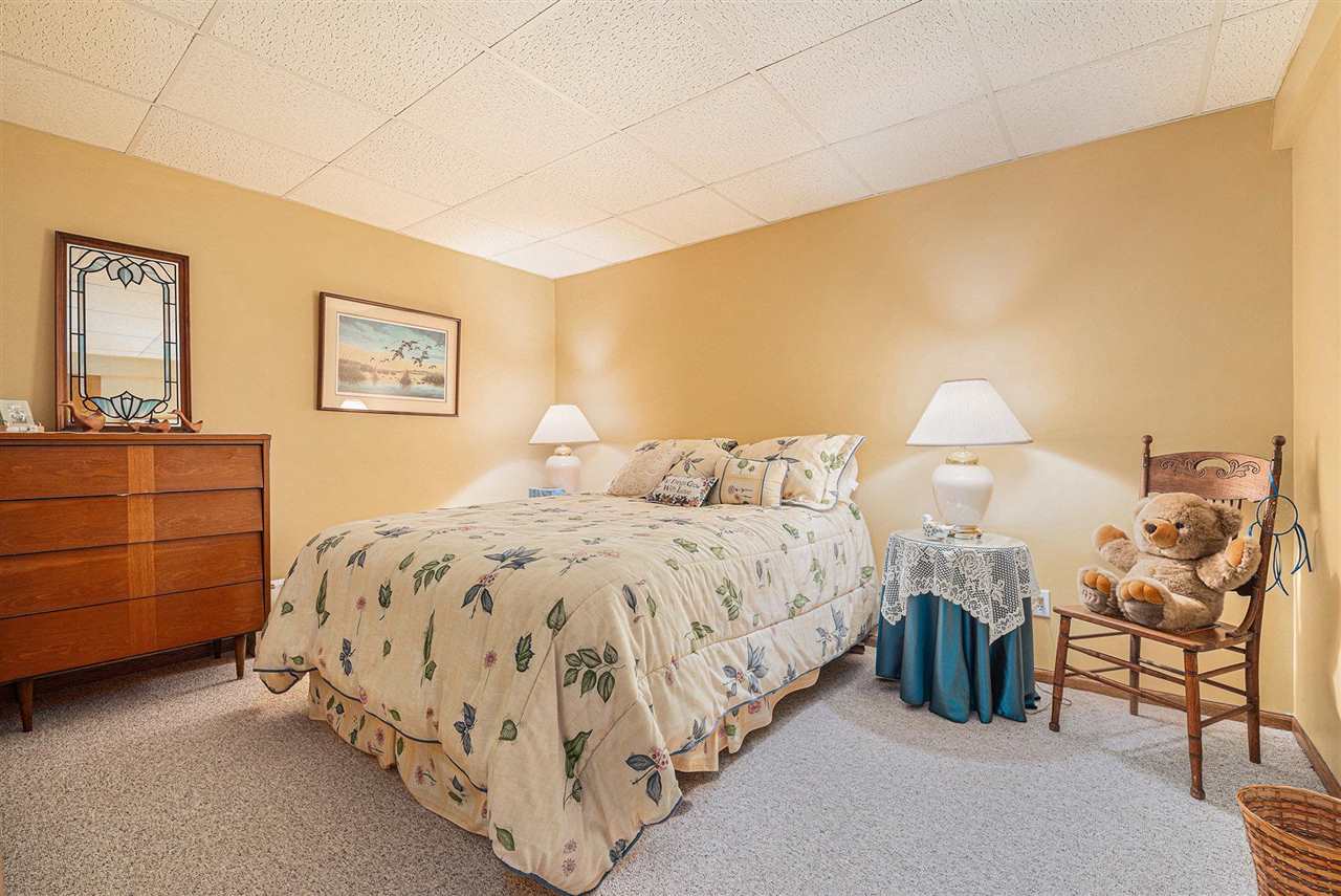 215 Lake Ridge Trail