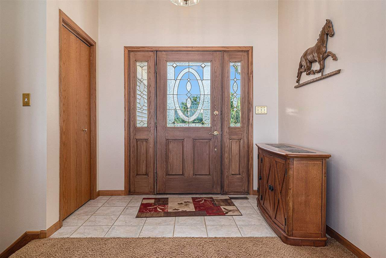 215 Lake Ridge Trail