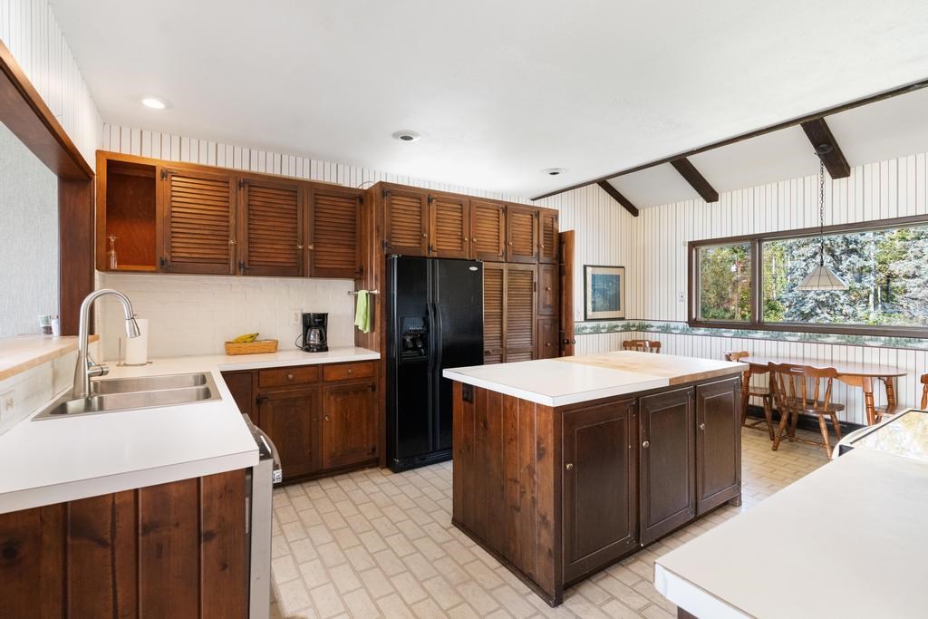 3061 Oden Island Road