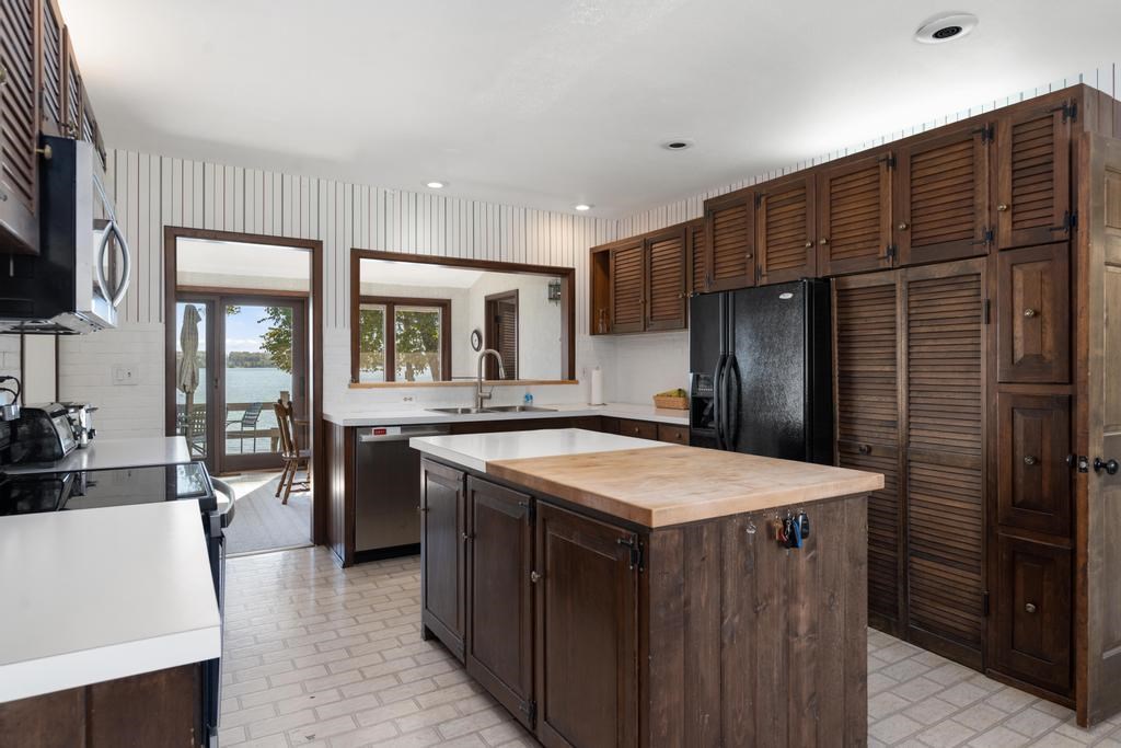 3061 Oden Island Road