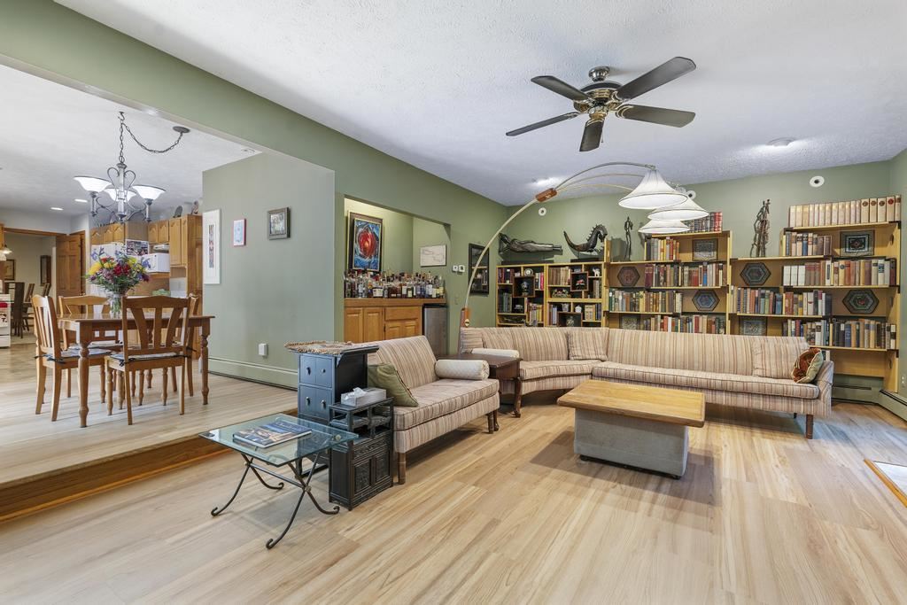 5940 Resort Pike