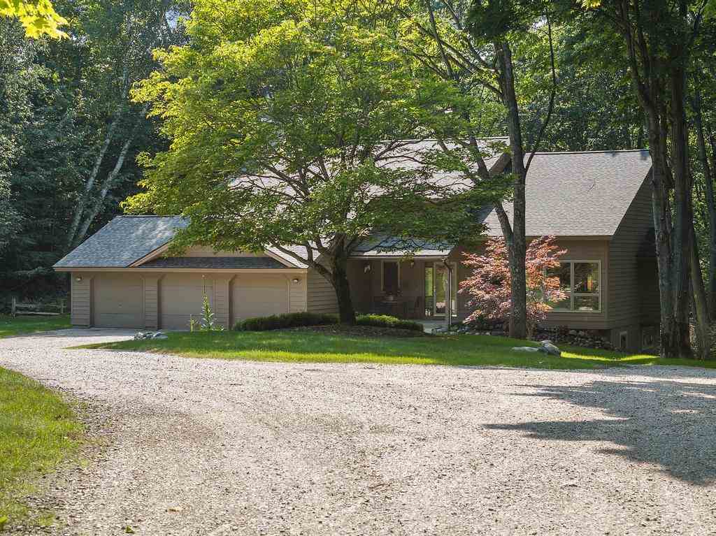 5940 Resort Pike