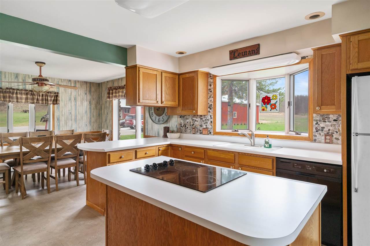 11220 Pickerel Lake Road