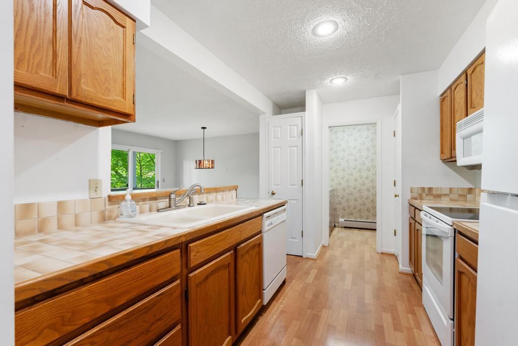 534 Elizabeth Street Unit: 3