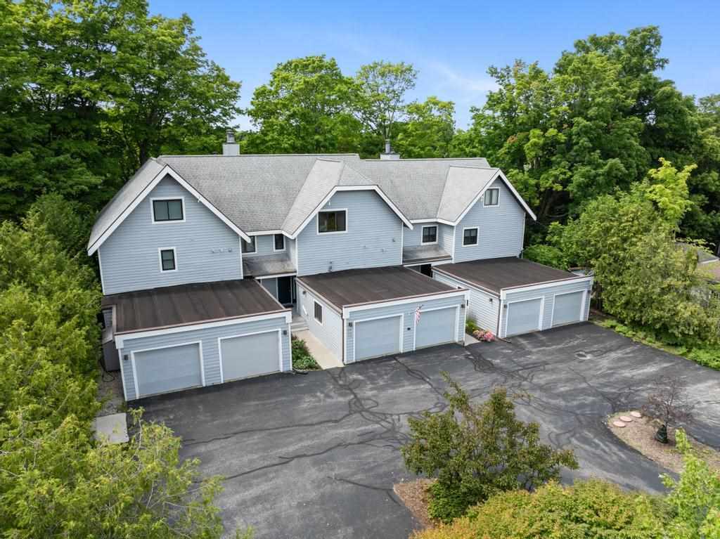 534 Elizabeth Street Unit: 3