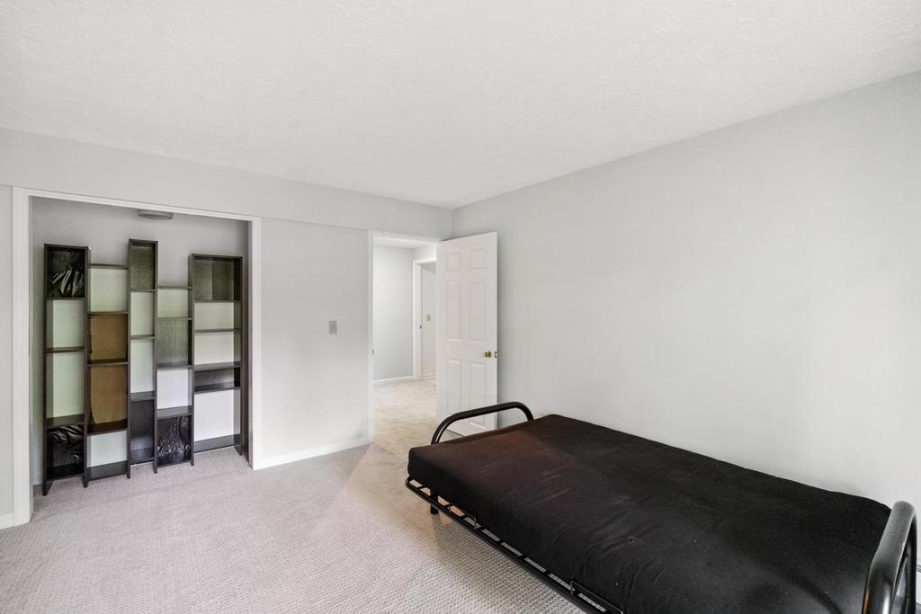 534 Elizabeth Street Unit: 3