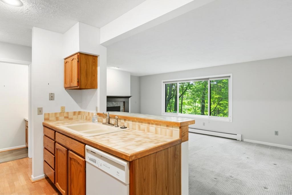 534 Elizabeth Street Unit: 3