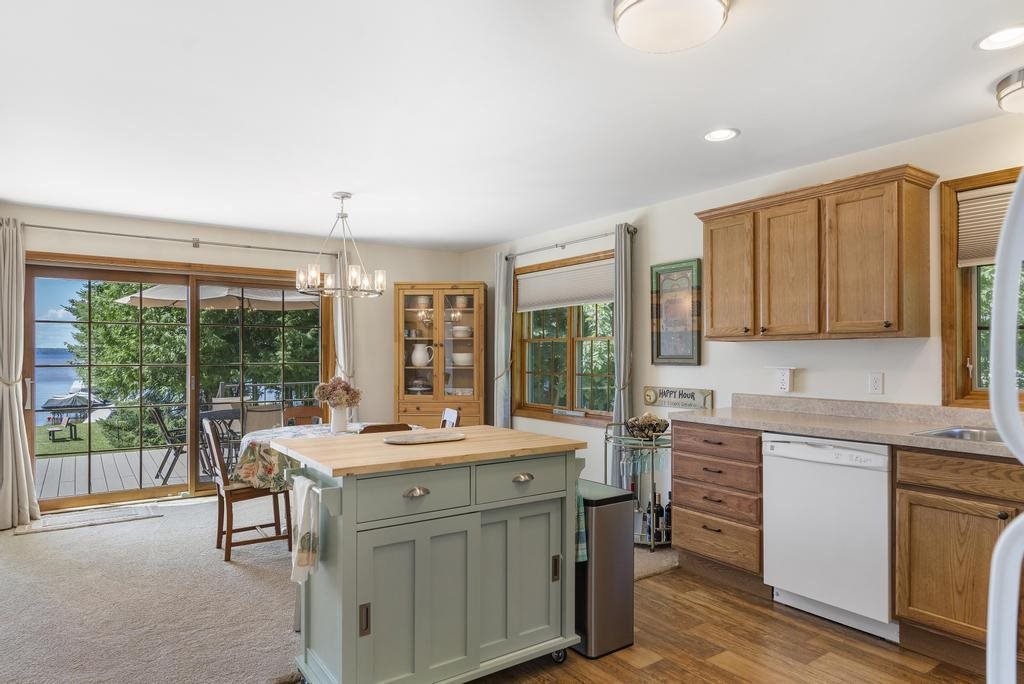 5212 Abbey Lane
