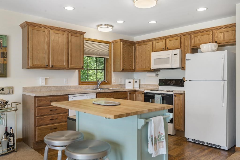 5212 Abbey Lane