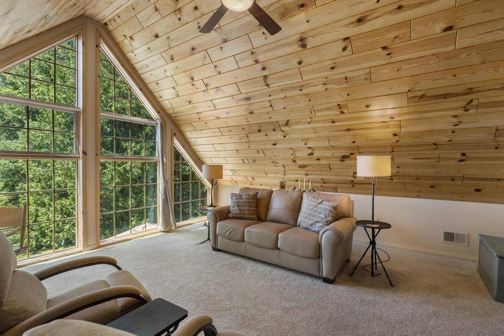 5212 Abbey Lane