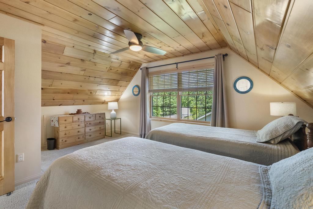 5212 Abbey Lane