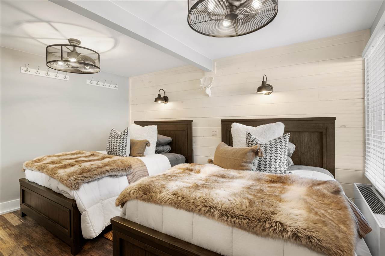 2500 Josef Strasse Unit: 450