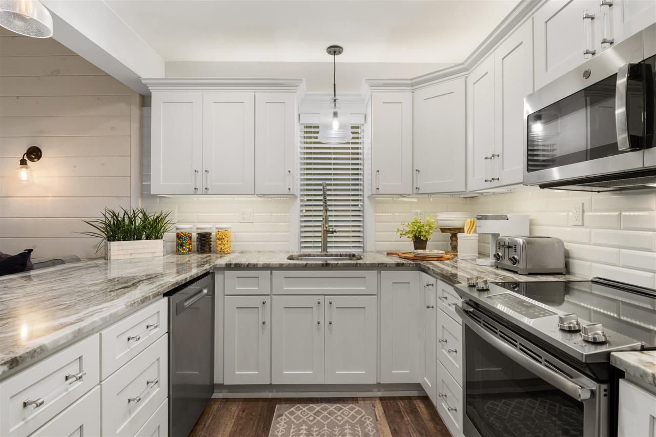 2500 Josef Strasse Unit: 450