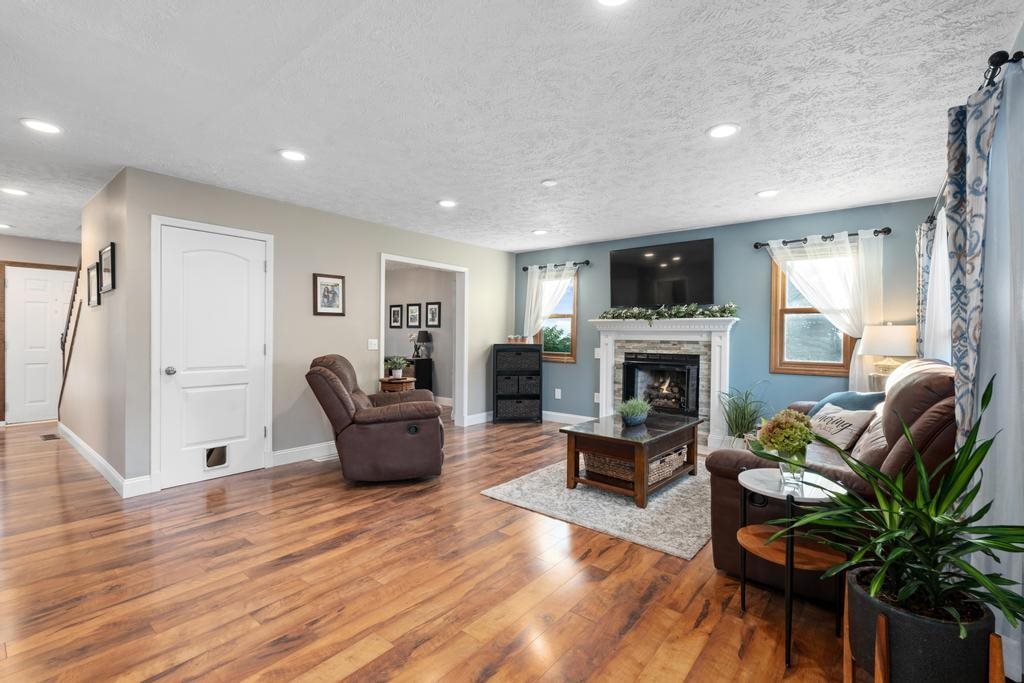 3858 Lorraine Drive